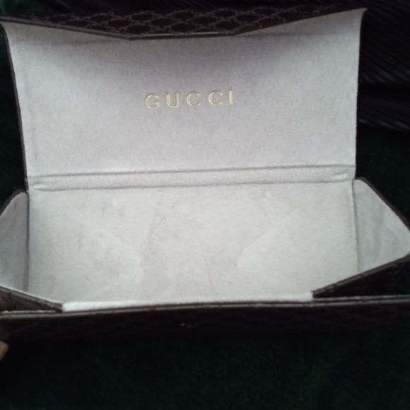 Gucci double g monogrammed trifold eyeglass case - Picture 7 of 10